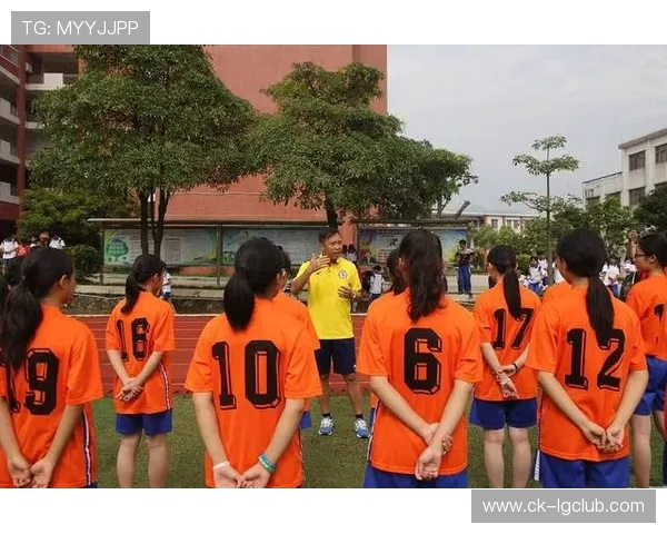 以花都区为中心盘点广州周边优质足球装备实体店全攻略精选推荐榜