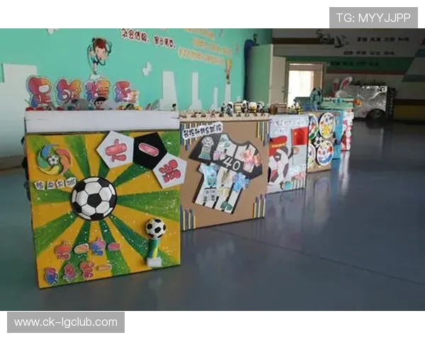 全面解析手工足球盒子的制作步骤与多种创意设计方法实用指南大全