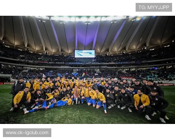 围绕九月二十二日工体激战展望球队拼搏与球迷狂欢盛景时刻瞬间录